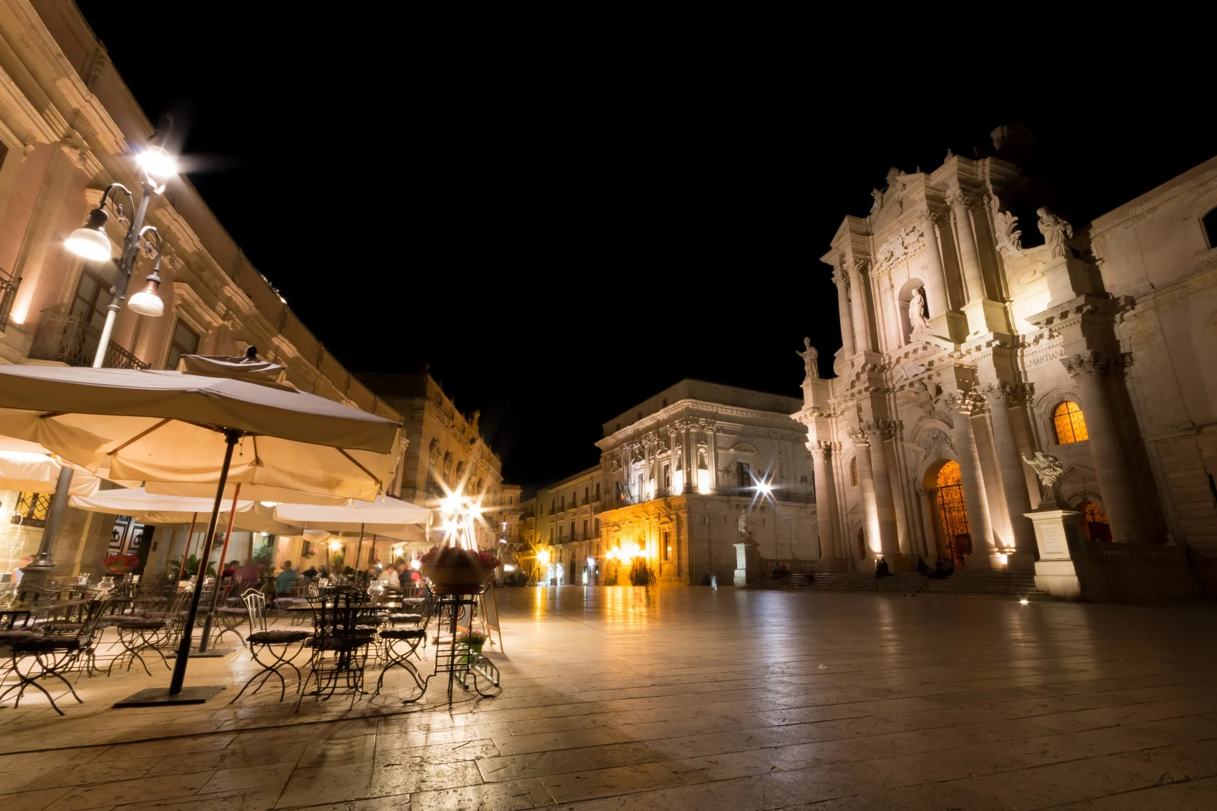 Duomo di Siracusa e Piazza del Duomo