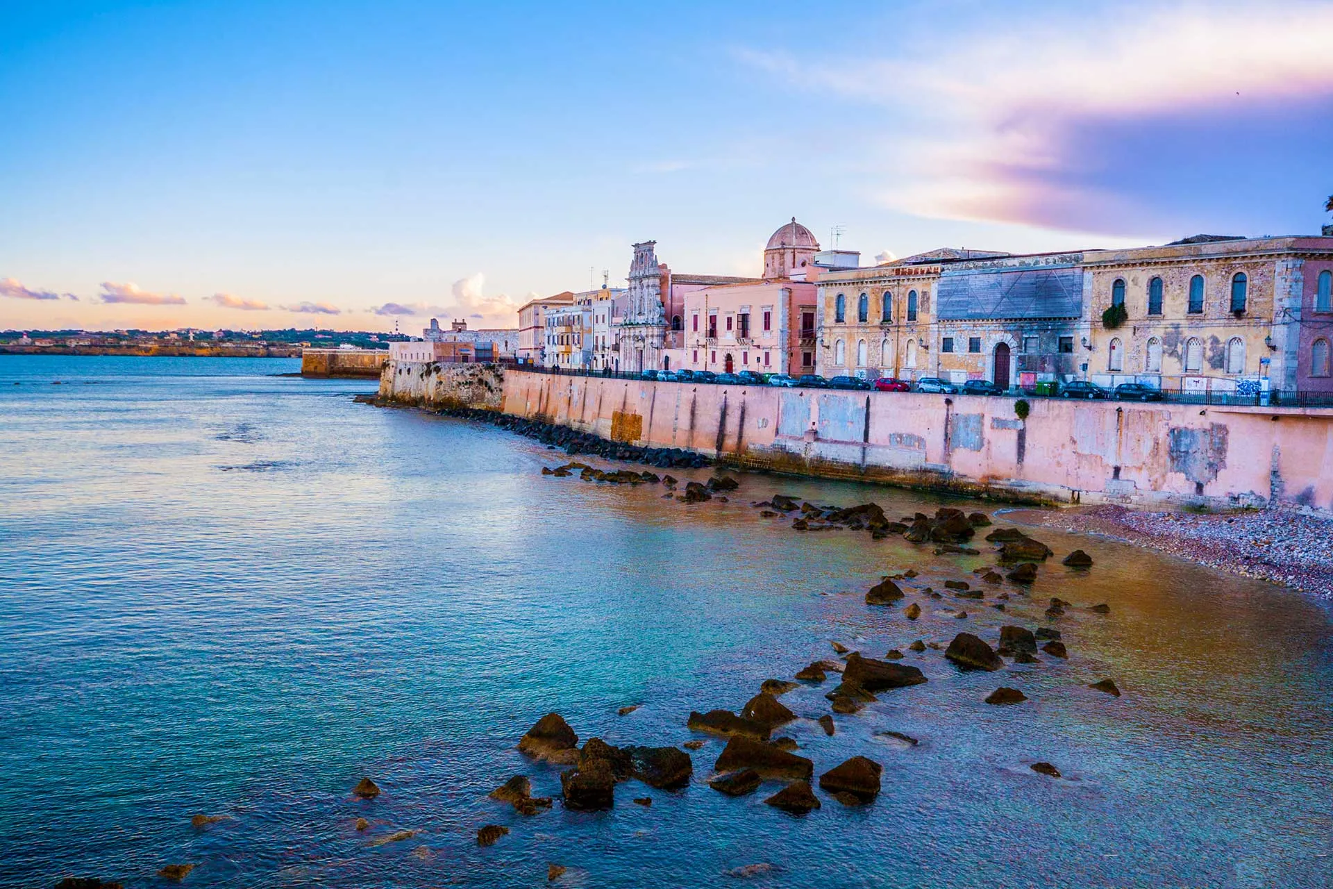 Ortigia al tramonto, la luce di Siracusa